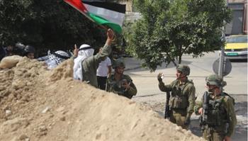   تصاعد اعتداءات المستوطنين بالضفة الغربية واعتقال 6 فلسطينيين