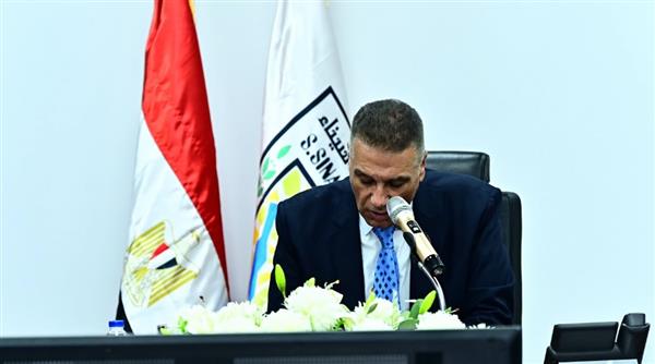 محافظ جنوب سيناء يبحث مع مستثمري نويبع وطابا سبل تنشيط السياحة