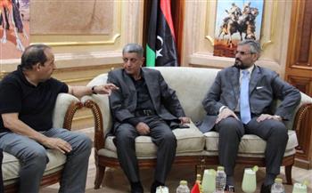   السفير الليبي بالقاهرة يبحث أوضاع الجالية ويدشن مقر نادي الجالية