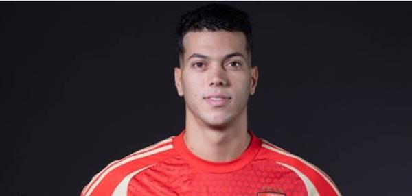 الأهلي يعرض إمام عاشور على اتحاد جدة وسط خلافات بشأن تجديد عقده