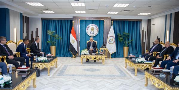 وزيرالإنتاج الحربي يبحث مع "تاليس" توسيع الشراكة المصرية الفرنسية وتعزيز التصنيع المحلي