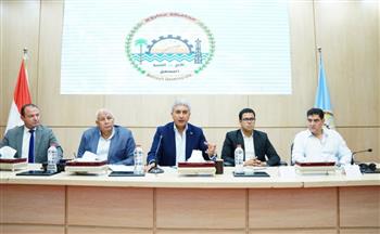   وزير السياحة ومحافظ مطروح يعقدان لقاءً موسعاً مع مستثمري المحافظة لبحث فرص الاستثمار