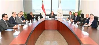 وزير الاستثمار  يبحث مع شركتي بروجر ودركسيل الإيطاليتين تطورات مشروع الإيثانول الحيوي