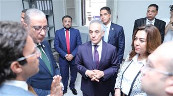   وزيرا العدل  والتنمية المحلية والبيئة ، يشهدان بدء تشغيل فرع توثيق «الودي» بالصف
