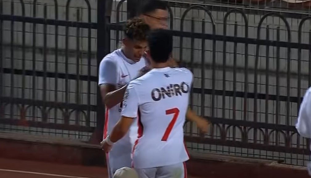 الزمالك يضرب البنك الأهلي بثلاثية ويحقق أول انتصاراته في الدوري