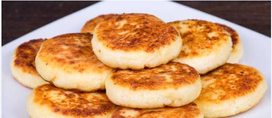فطائر الجبنة السريعة.. طريقة سهلة لتحضيرها في المنزل دون تخمير