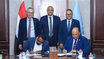 محافظ الإسكندرية يشهد توقيع بروتوكولين لدعم تدوير المخلفات وتمكين جامعي القمامة