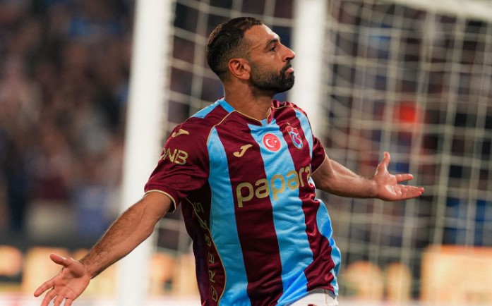 محمد صلاح يحصد أولى جوائزه الفردية مع طرابزون في الدوري التركي