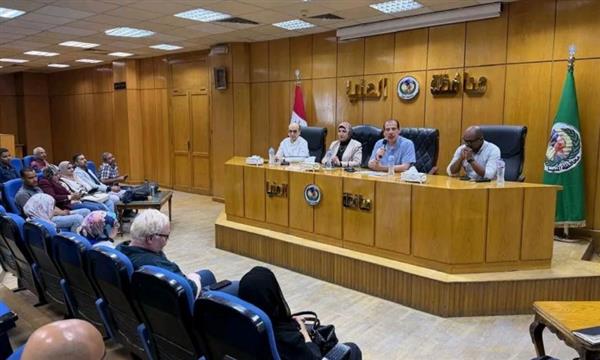 محافظ المنيا يلتقي نائب وزير الصحة لمتابعة مستوى الخدمات الصحية بالمحافظة
