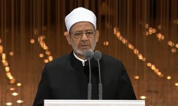  شيخ الأزهر يعزي أمين مجمع البحوث الإسلامية في وفاة والدته