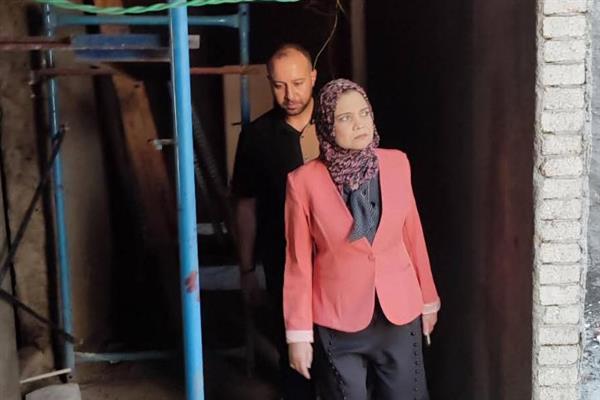 مدير التأمين الصحي بالقليوبية تتابع أعمال التطوير بعيادة بهتيم