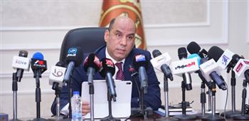    وزير العمل في مؤتمر صحفي: القاهرة تحتضن مؤتمر العمل العربي في سبتمبر برئاسة مصر