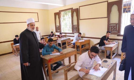 انطلاق أعمال تصحيح الشهادة الثانوية الأزهرية بـ9 مراكز على مستوى الجمهورية بمشاركة 8381 مصححًا