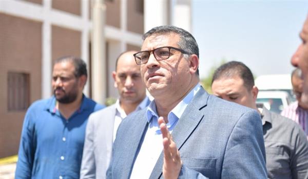 محافظ قنا يتفقد مشروعات الخطة الاستثمارية بأبوتشت