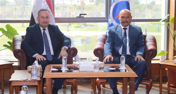 محافظ السويس يستقبل وزير التعليم العالي والقائم بعمل وزير الثقافة لبحث سبل تعزيز التعاون المشترك