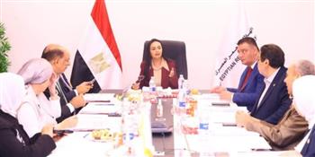   وزيرة التضامن الاجتماعي تترأس اجتماع مجلس إدارة الهلال الأحمر المصري