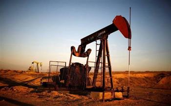   النفط يغلق مرتفعاً بأكثر من 2.5% مع تجدد الهجمات العسكرية بين الولايات المتحدة وإيران
