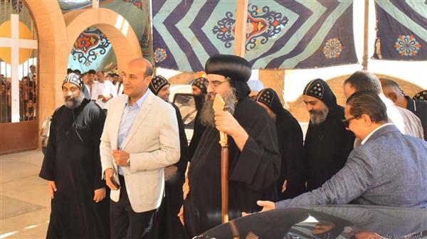 محافظ أسيوط يتفقد دير الشهيد مارمينا العجائبي "الدير المعلق" بجبل أبنوب