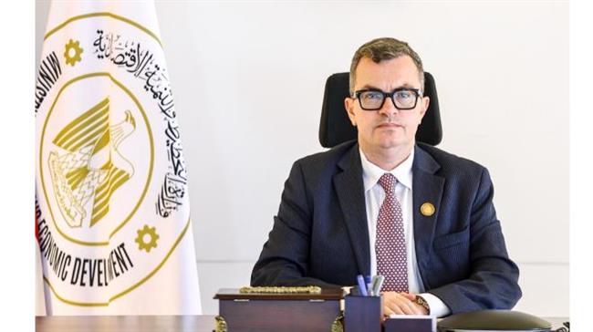 بنك الاستثمار القومي يقود خطة متكاملة لإعادة هيكلة شركة "سمنود للنسيج"