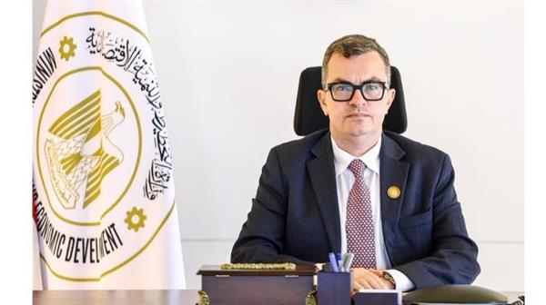 بنك الاستثمار القومي يقود خطة متكاملة لإعادة هيكلة شركة "سمنود للنسيج"