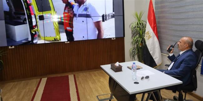 محافظ السويس يتابع جاهزية فرع هيئة الإسعاف بالمحافظة