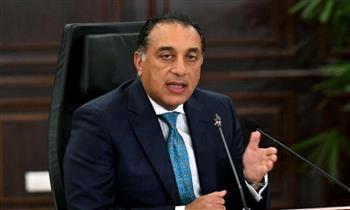   رئيس الوزراء يستعرض الموقف التنفيذى لمشروع مبنى الركاب (4) بمطار القاهرة