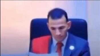   وفاة متهم في قضية «المستشار المزيف» داخل محبسه إثر أزمة قلبية حادة