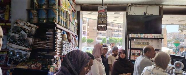 ضبط سلع مجهولة المصدر في حملة مشتركة بمدينة العبور 