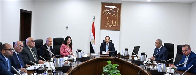 رئيس الوزراء يتابع الموقف التنفيذي لمشروعات مياه الشرب والصرف الصحي