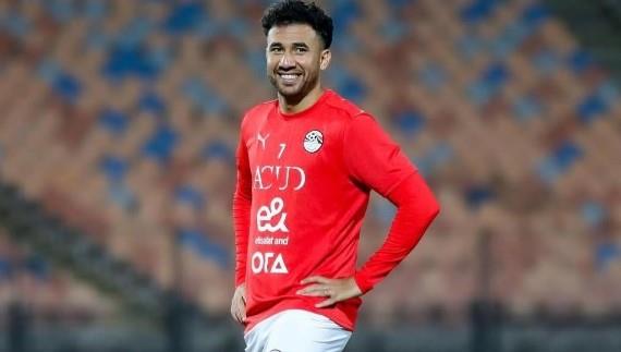 انفراجة في صفقة تريزيجيه.. رفع عقوبة القيد عن الرياض السعودي