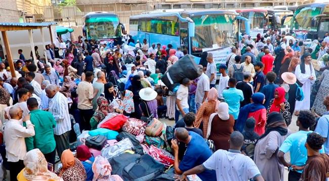 لجنة الأمل تواصل رحلات العودة الطوعية.. انطلاق أفواج جديدة من القاهرة إلى السودان