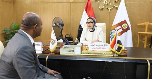 محافظ الوادي الجديد تستقبل مدير الصحة الجديد وتؤكد: تطوير الخدمات أولوية