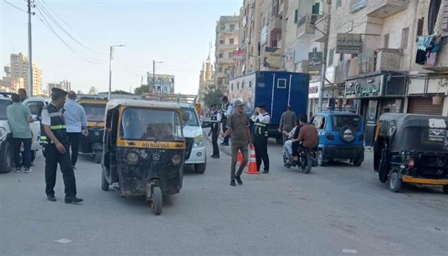 حملات مرورية مكثفة بمدينة ديروط لتعزيز السيولة بالشوارع