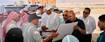   محافظ جنوب سيناء يتابع تصورًا مبدئيًا لتطوير شاطئ ترفيهي حضاري بمنطقة اللاجون في دهب
