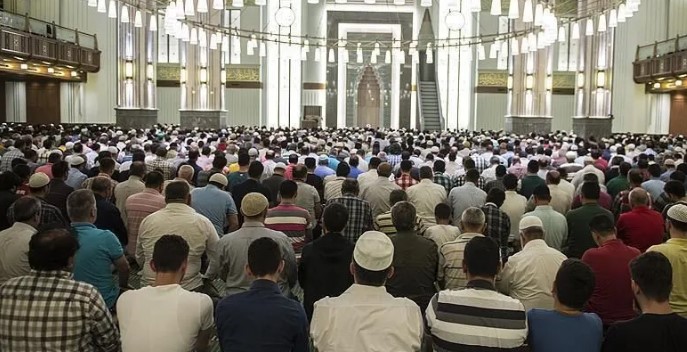 حكم ترك صلاة الجمعة بدون عذر