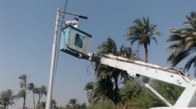 محافظ أسيوط يتابع تطوير إنارة القرى
