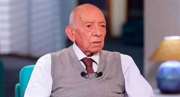 جامعة المنصورة تنفي ما تردد عن وفاة العالم الجليل الأستاذ الدكتور محمد غنيم