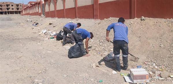 تحسين الخدمات.. حملات نظافة موسعة في شوارع مرسى علم