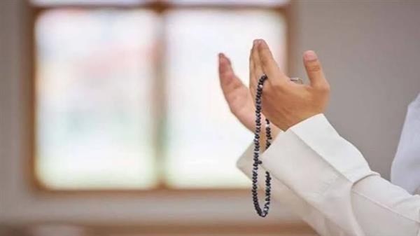 حكم رفع اليدين بالدعاء