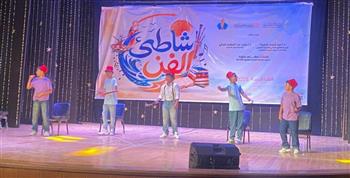   عروض غنائية واستعراضات تراثية في ثالث ليالي "شاطئ الفن" بالغردقة 