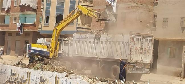 الدقهلية تواصل تنظيف الشوارع.. رفع 580 طن مخلفات