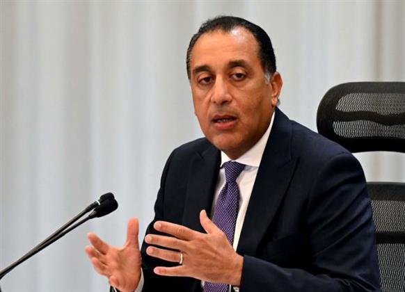 رئيس الوزراء يبدأ جولة تفقدية لعدد من المشروعات الخدمية والتنموية بمطروح