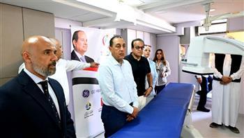"مدبولي" يتفقد الوحدة المتنقلة للتدخلات القلبية والعصبية مبستشفى رأس الحكمة