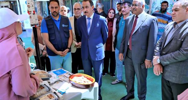 محافظ سوهاج يفتتح معرض الشركات الناشئة