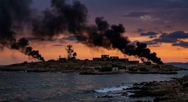 خبير عسكري: استهداف جزيرة لارك رسالة أمريكية لإيران