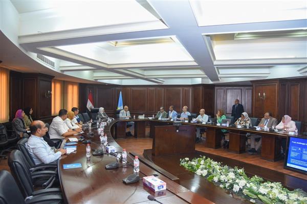 محافظ الإسكندرية يترأس اجتماعً  منظومة النقل الحضري المستدام