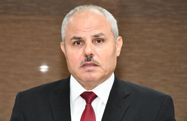قافلة جامعة قناة السويس تقدم خدماتها لـ1427 حالة وتدعم 70 مزارعًا بقرية الوادي الأخضر