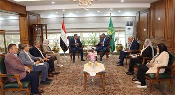   محافظ القليوبية يلتقي رئيس مجلس إدارة «نهضة مصر» الجديد لوضع آلية عمل متكاملة للارتقاء بمنظومة النظافة