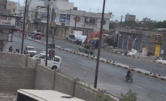 الحوثيون يسيطرون على مدينة المخا الاستراتيجية عقب معارك ضارية