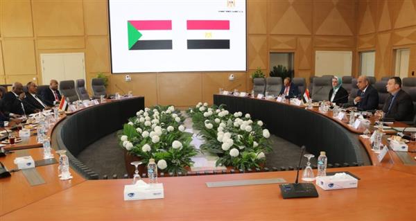 وزير الكهرباء يستقبل وزير النفط والطاقة السوداني